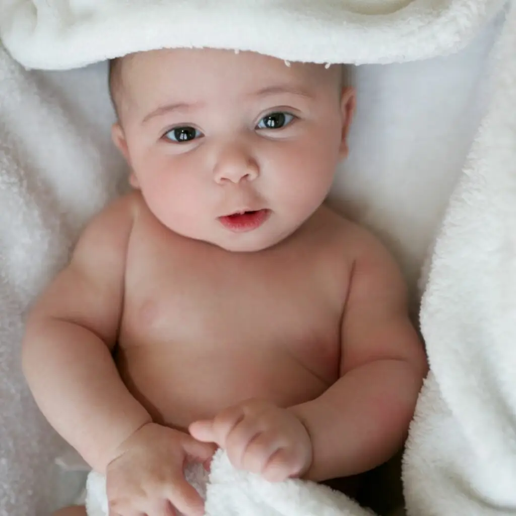 bébé nouveau né